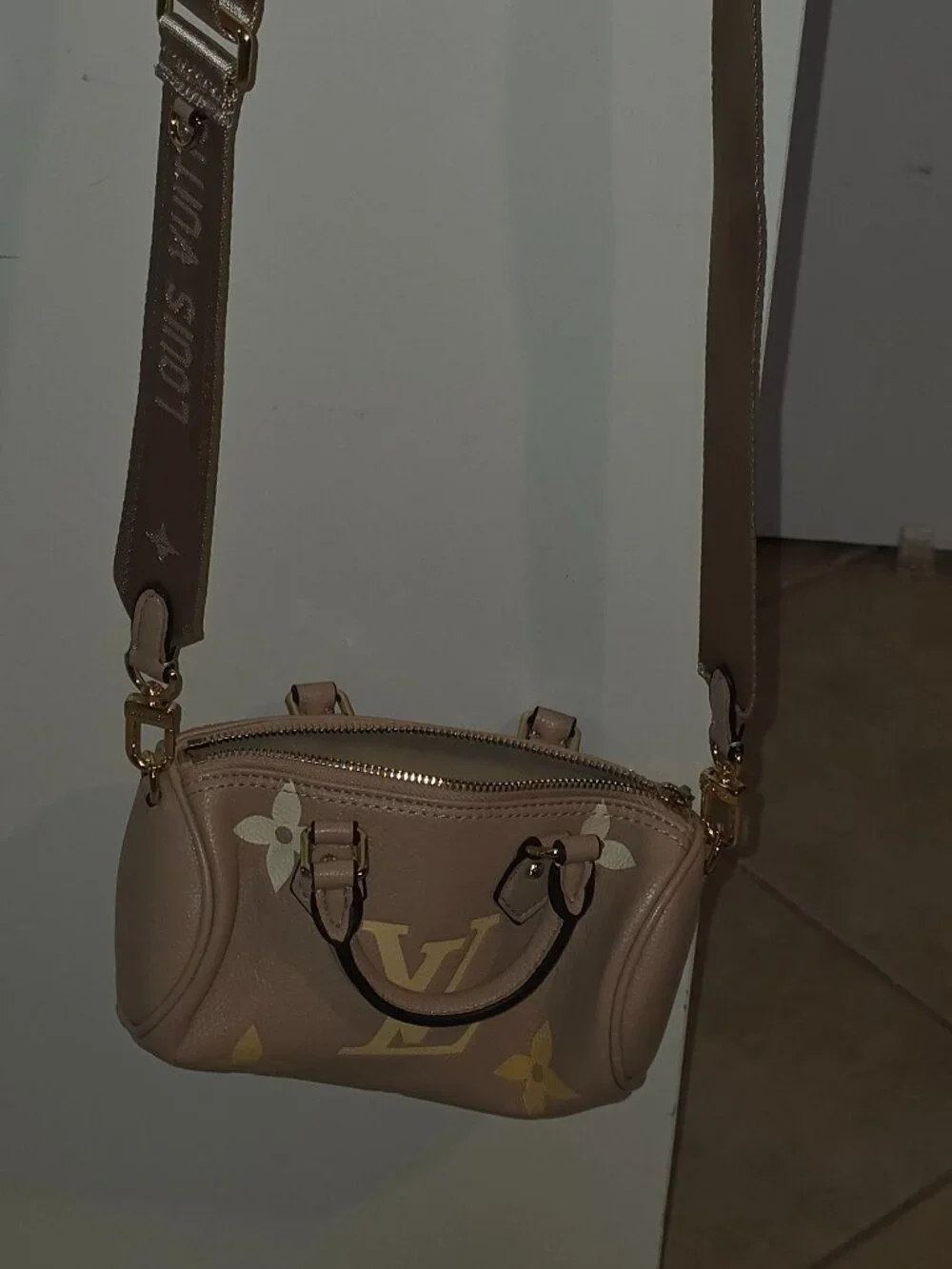 Handbag